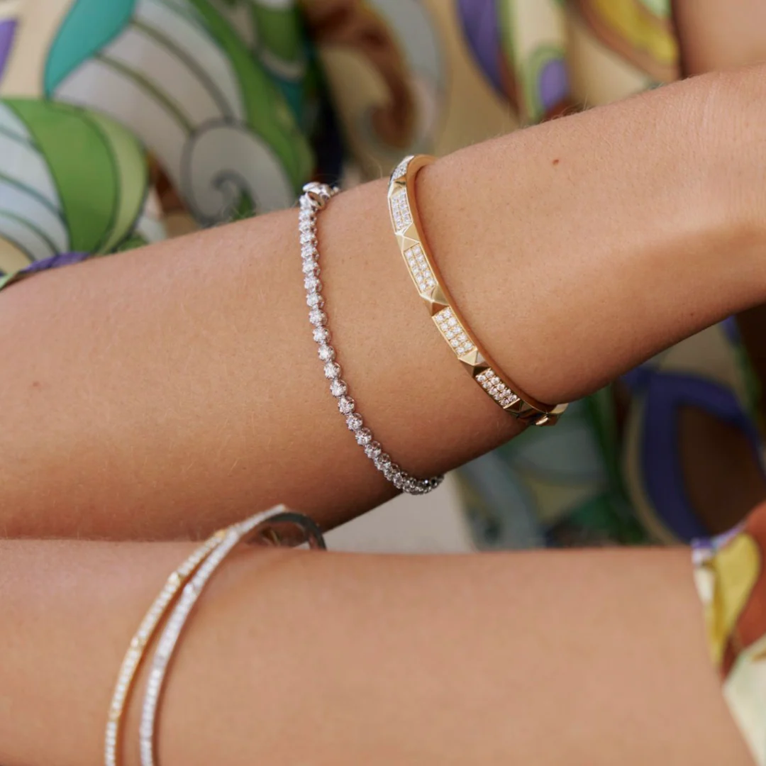 R.08® Deux Diamond Bangle | 18K Yellow Gold - Image 5