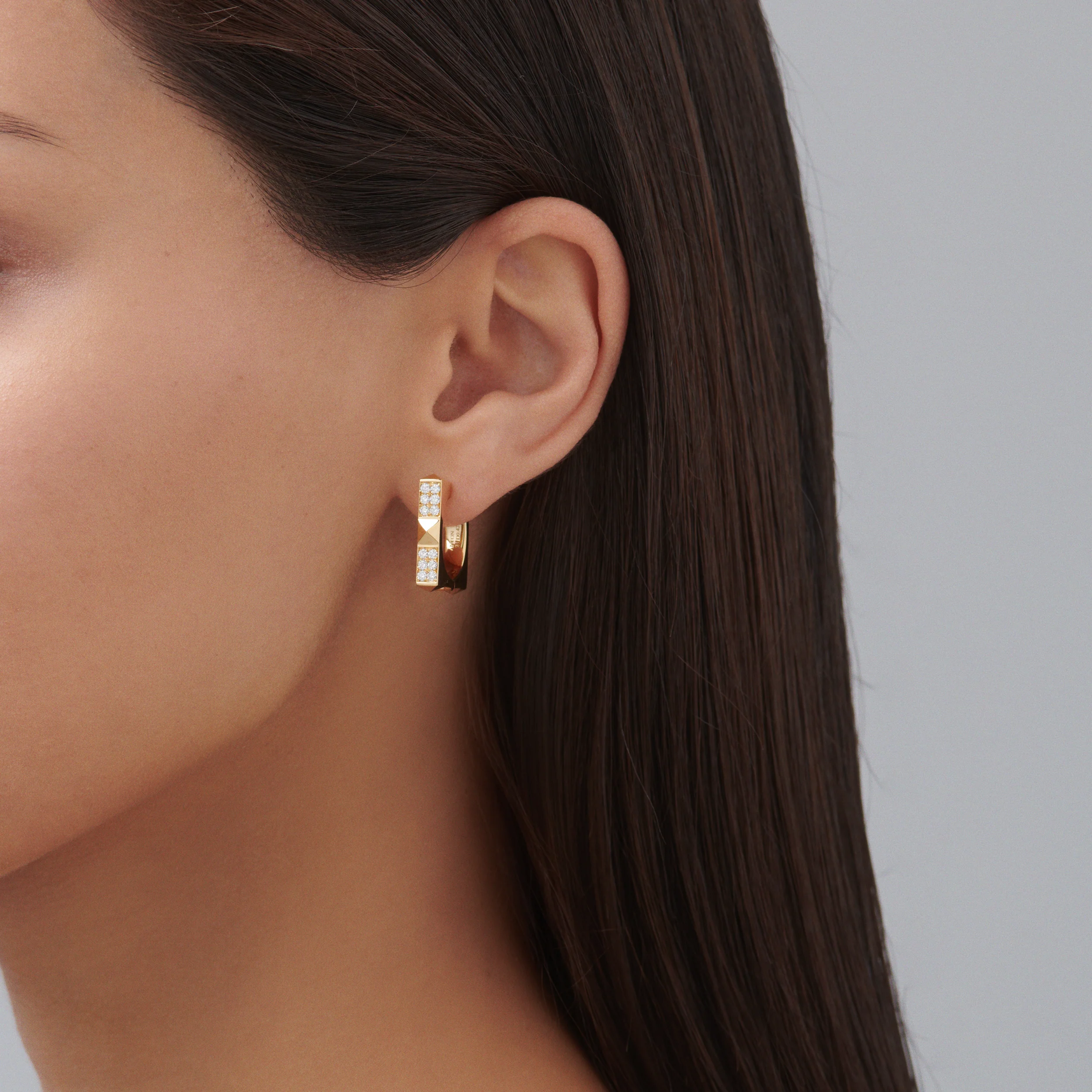 R.08® Quad Large Diamond Earrings | 18K Yellow Gold - Image 2