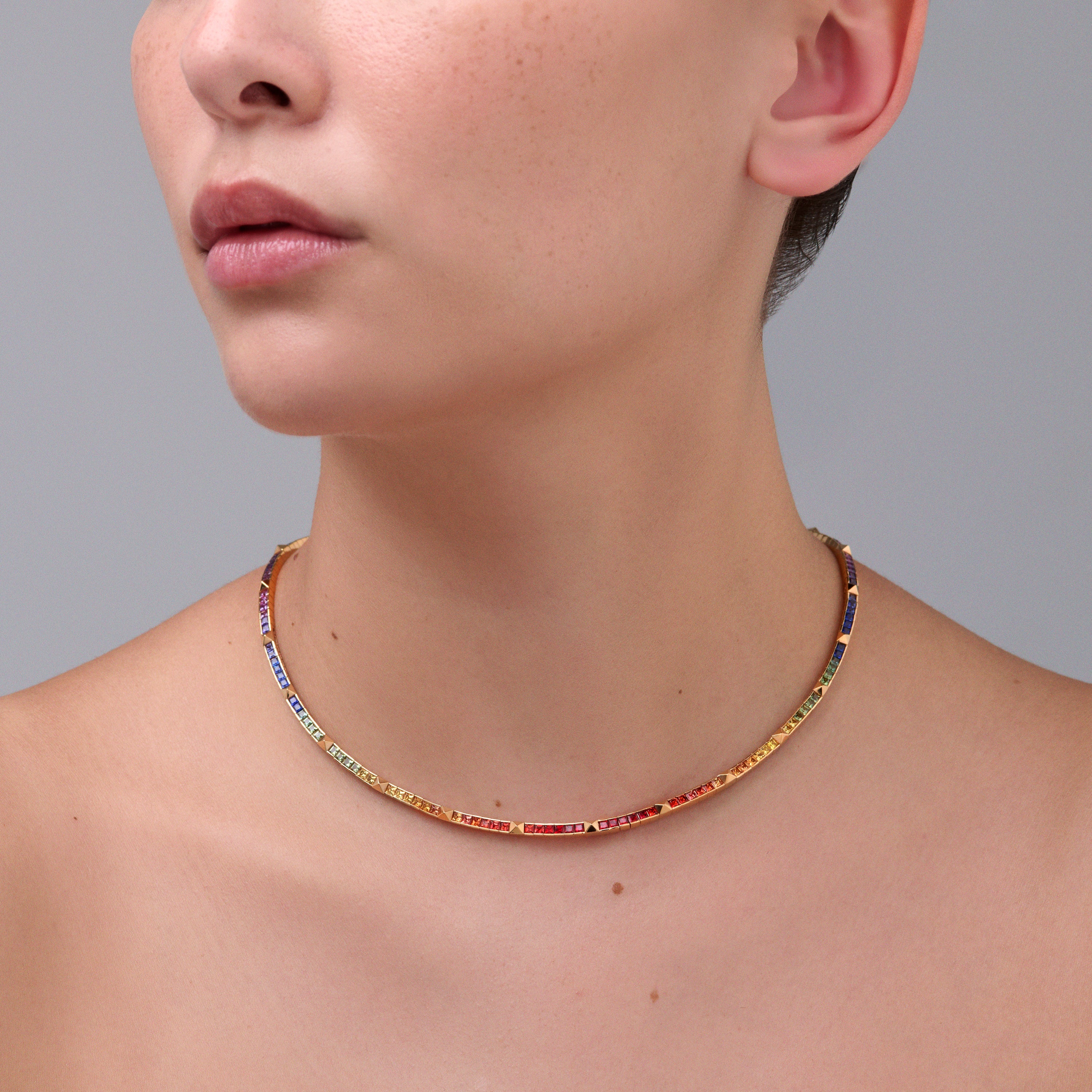 R.08® Une Rainbow Sapphire Necklace | Yellow Gold - Image 7